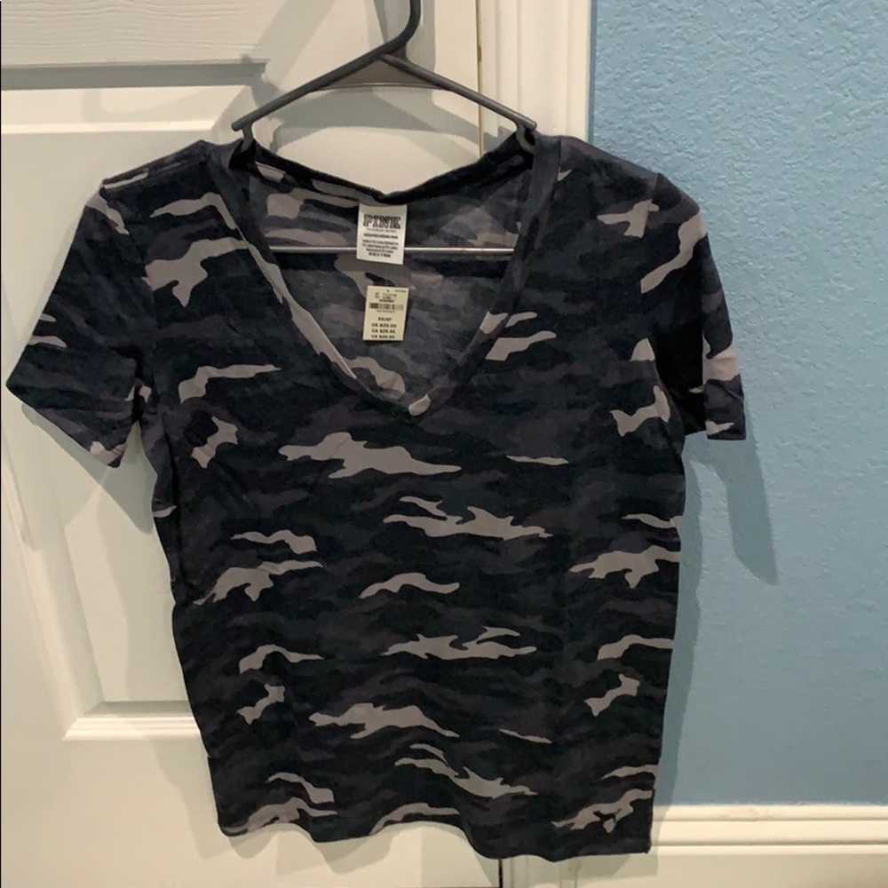 Gray camo Pink tee